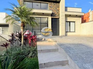 Casa · 250m² · 3 Quartos · 2 Vagas · Casa moderna, 3 suítes, planejados,piscina, elegância, conforto, impecável
