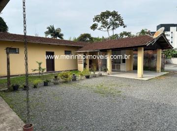 Foto 01 · Imóvel com 2 casas, piscina e terreno de 825 m² no Itinga - Joinville/SC