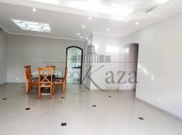 Casa · 300m² · 3 Quartos · 6 Vagas · Oportunidade - Casa - Jacareí - Jardim Luiza - 3 Dormitórios - 200m².
