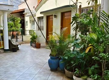 Casa de 6 quartos, São Paulo · Casa Ampla na Barra Funda: Oportunidade Única para Moradia ou Negócio