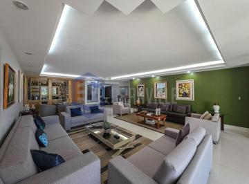 Casa de 4 quartos, Brasília · Granville Negócios Imobiliários apresenta uma residência exclusiva, ideal para quem busca conforto.