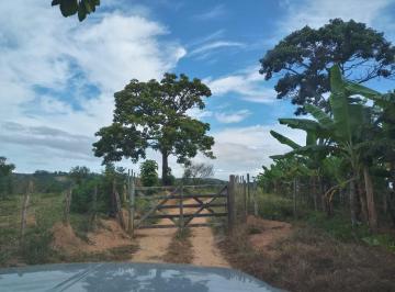 Rural de 3 quartos, Sabará · Fazenda perto de BH com cachoeira nos fundos.