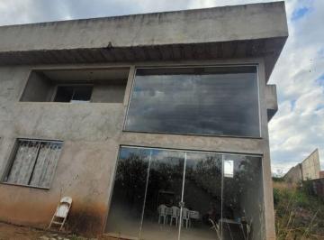 Casa de 3 quartos, Águas Claras · EXCELENTE CASA EM 2 NÍVEIS RUA PÚBLICA! NECESSITA ACABAMENTO PARCIAL!