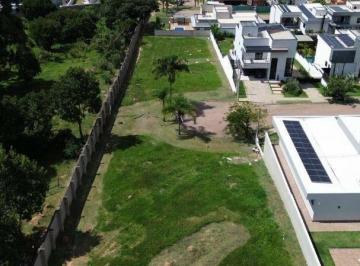 3e2ede86b3b57eb7bba4ca555cf59d2e249888c0 · Terreno à venda no Condomínio Terras da Alvorada, em Jundiaí.