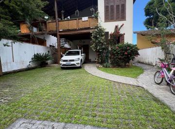 Casa de 6 quartos, Ilhabela · Casa a venda em rua sem saída- Pereque- Ilhabela -SP