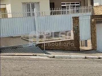 dr331756391866671.jpg · Vendo casa em Ótima localização com 150 metros .  Fica  a 600 metros do Metrô Parada Inglesa.
