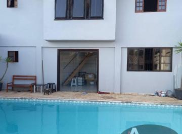 Casa · 336m² · 3 Quartos · 3 Vagas · Casa com Piscina no Jd. Imperial - Atibaia