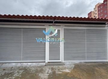 Casa de 3 quartos, Samambaia · Casa a venda em Samambaia Sul com 3 Quartos 1 Suíte - Próximo ao Metrô - Aceita Financiamento e fgts