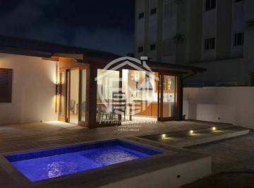Casa · 200m² · 3 Quartos · 3 Vagas · Casa com Piscina e Hidromassagem no Itaguá – Conforto e Localização Privilegiada em Ubatuba
