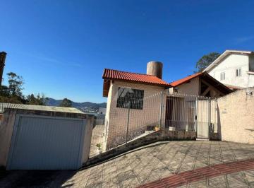 Casa · 267m² · 3 Quartos · 2 Vagas · Casa para locação com 3 dormitórios sendo 1 suíte em Florianópolis Centro