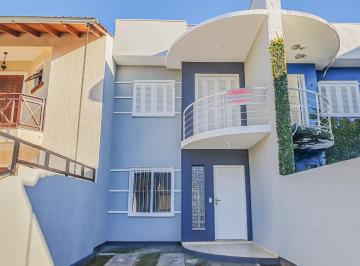Casa · 168m² · 2 Quartos · 2 Vagas · Linda casa com 2 suítes localizada no bairro Hípica,
