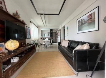 Apartamento · 2 Quartos · 1 Vaga · APARTAMENTO NO EDIFÍCIO TORREMOLINOS - PRAIA BRAVA, ITAJAÍ