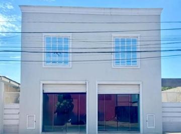 Comercial · 290m² · 3 Quartos · 1 Vaga · Prédio para venda na Gov. Pedro Pedrossian em Várzea Grande.