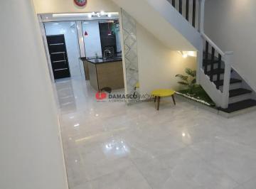 Casa · 136m² · 3 Quartos · 1 Vaga · Sobrado em Santo Antônio