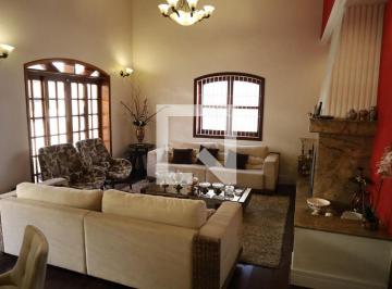 Esta espaçosa casa em São Paulo oferece uma experiência de vida excepcional com · Casa à Venda - Interlagos, 5 Quartos, 600 m2