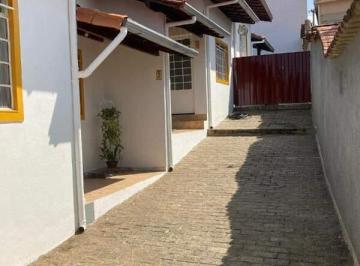 Comercial · 322m² · 2 Quartos · 2 Vagas · Residencial com 5 casas com Habite-se