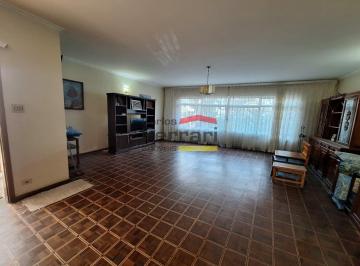 Casa · 222m² · 3 Quartos · 5 Vagas · SOBRADO 3 DORMITÓRIOS ,2 SUÍTES ,5 VAGAS ,COM 250 METROS DE TERRENO