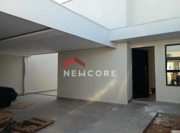 Casa · 128m² · 3 Quartos · 3 Vagas · Casa em Rua Bristol - Jardim Europa - Uberlândia/MG