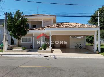 Casa · 300m² · 3 Quartos · 2 Vagas · Casa de condomínio em Avenida Arnaldo Felipe Sbruzzi - Piracangaguá - Taubaté/SP