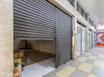 cb90a1bd-deda-4953-abb2-90c26775b378 · Confortável loja de rua para locação em Centro, 35m²