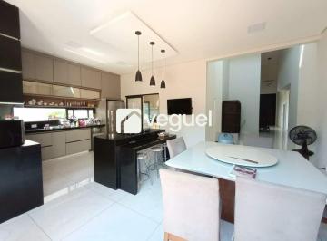Casa · 250m² · 3 Quartos · Casa Térrea Alto Padrão no Condomínio Alphaville, à venda Ribeirão Preto/SP.