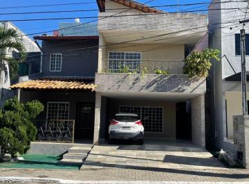 Casa · 198m² · 4 Quartos · 2 Vagas · CASA COM 5 QUARTOS EM CONDOMINIO FECHADO NO CIDADE SATELITE