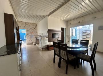Casa · 107m² · 2 Quartos · Casa para venda em Centro de 107.00m² com 2 Quartos e 1 Suite