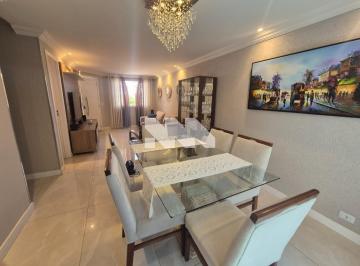 Casa · 140m² · 3 Quartos · 2 Vagas · Sobrado Triplex Mobiliado com Suíte, Closet e Ático com Lareira no Xaxim