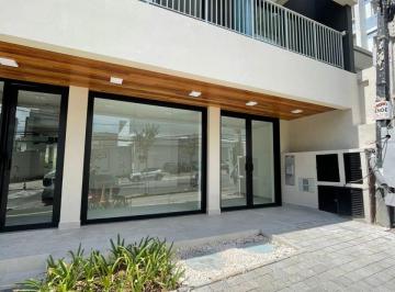 Comercial · 63m² · Loja na Avenida Onze de Junho, N. 56 • 63 m²