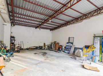 Comercial · 80m² · 2 Vagas · Loja em posto na Avenida Atlântica, N. 4928 - Loja 3 • 80 m²