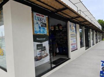 Foto 06 · Sala Comercial para Locação na Vila Aparecida, Taubaté-SP: 1 sala, 1 banheiro, 30m² de área.
