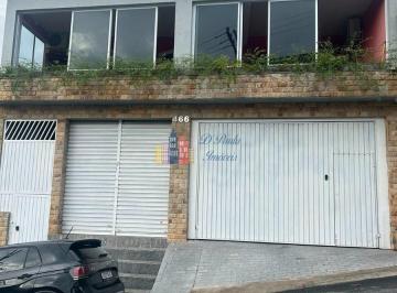 Foto 02 · Casa para locação em Barueri-SP: Espaçosa residência na Vila São Silvestre, com 4 quartos, suíte e 3