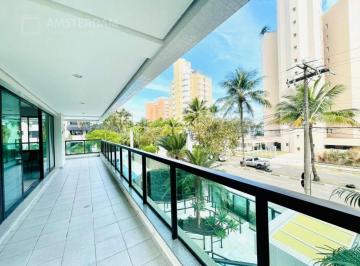 Foto 01 · Apartamento amplo bem localizado à apenas 70m do mar, disponível para locação anual na Riviera no M3