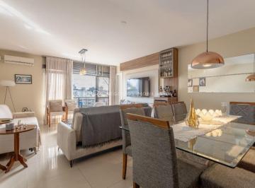 Apartamento de 3 quartos, Florianópolis · 3 Dormitórios com suite em Amplo Apartamento com 131m² e Vista Parcial do Mar no Centro