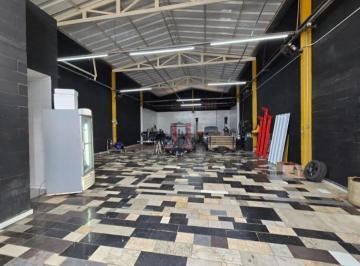 Comercial · 250m² · 4 Vagas · Barracão para venda ou locação no bairro Vila Fátima em Piracicaba/SP
