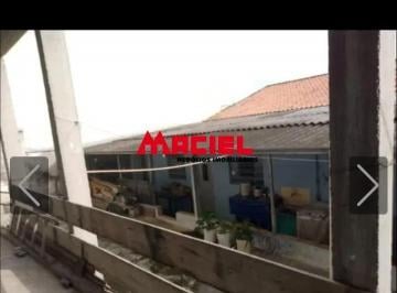 Casa · 128m² · 5 Quartos · Casa na Avenida, excelente para commercio, sendo 5 dormitório, 3 banheiros, garagem para varios carr