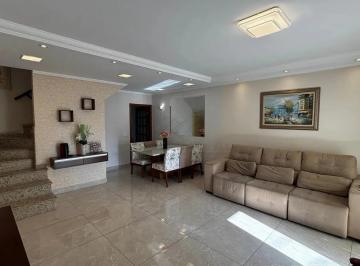 Casa · 225m² · 3 Quartos · 4 Vagas · Casa com 03 dormitórios para locação e venda, 225m² na Vila Metalúrgica - Santo André/SP