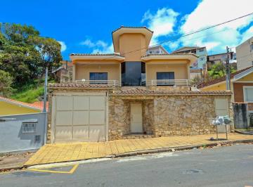 FACHADA · Excelente casa de alto padrão à venda no bairro Santa Rosália Poços de Caldas MG.