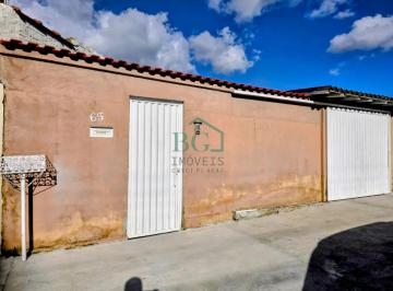 FACHADA · Excelente casa á venda no Jardim Ipê em Poços de Caldas MG.