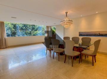 Apartamento · 245m² · 4 Quartos · 2 Vagas · Apartamento amplo semimobiliado na SQS 316 Asa Sul