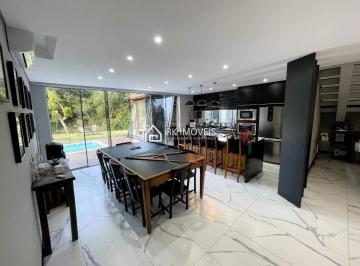 Casa · 300m² · 5 Quartos · 4 Vagas · Casa alto padrão no Residencial Red Park, Ilha do Arvoredo.