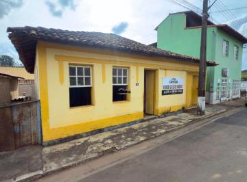 Casa · 243m² · 6 Quartos · Casa á venda na Praça Gabriel Leite - Passa Tempo/MG.