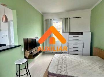 Apartamento · 24m² · 1 Quarto · 1 Vaga · Sala Living mobiliado em frente à Praia do Itararé – São Vicente/SP