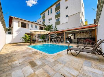 Casa · 360m² · 4 Quartos · 2 Vagas · Casa com 4 Quartos sendo 3 Suítes, 360m², 2 Vagas, Bairro Planalto, próximo a Avenida Dom Pedro I
