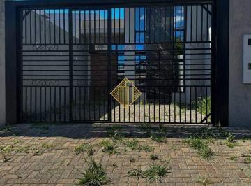 Casa · 74m² · 3 Quartos · 2 Vagas · Casa Moderna com Acabamento em Porcelanato MCMV
