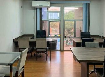 Comercial · 52m² · Livia Machado aluga sala comercial em Santa Helena