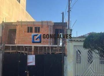 Casa · 130m² · 3 Quartos · 2 Vagas · Casa Residencial 3 Suítes com Porcelanato à Venda em Santo André (Jardim Santo Antônio)