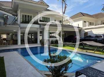 Casa · 644m² · 5 Quartos · 3 Vagas · Casa em Condomínio : Triplex / Residencial / Barra da Tijuca
