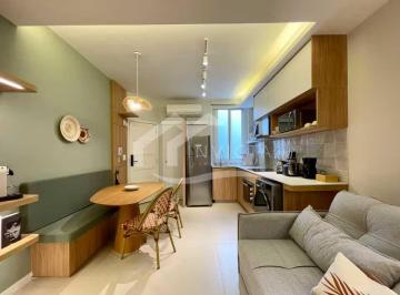 Apartamento · 40m² · 1 Quarto · Quarto e sala reformado em IPANEMA