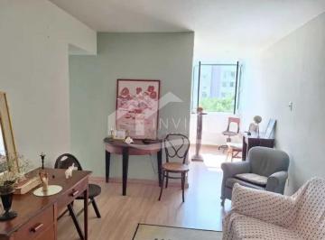 Apartamento · 60m² · 2 Quartos · 1 Vaga · Ótima localização no Leblon com direito a vista livre e arborizada!